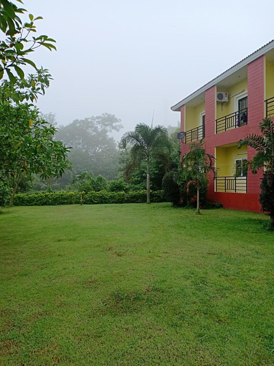 Greenfield Residence Prachinburi Eksteriør billede